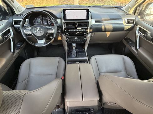 Certified 2023 Lexus GX 460 Premium w/ Premium Package AWD/4WD image 35