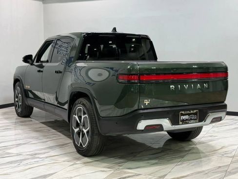 Used 2022 Rivian R1T Adventure image 6