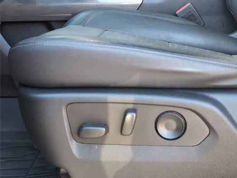 Used 2022 Chevrolet Silverado 1500 ZR2 image 10