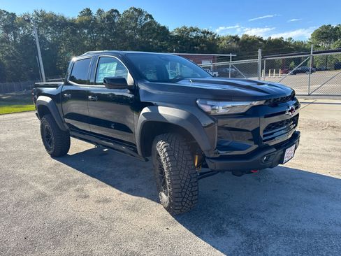 New 2026 Chevrolet Colorado ZR2 w/ ZR2 Bison Edition image 10