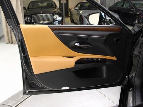 Used 2023 Lexus ES 350 w/ Premium Package image 33