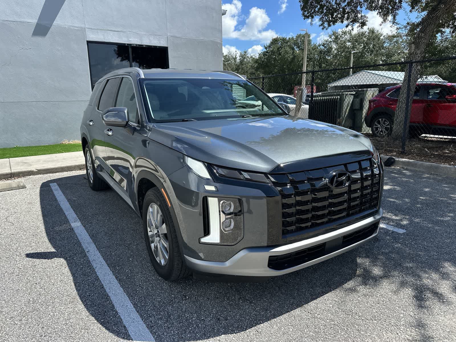Used 2024 Hyundai Palisade SEL FWD image 11