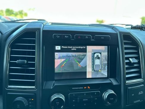 Certified 2017 Ford F150 Raptor w/ Equipment Group 802A Luxury AWD/4WD image 18