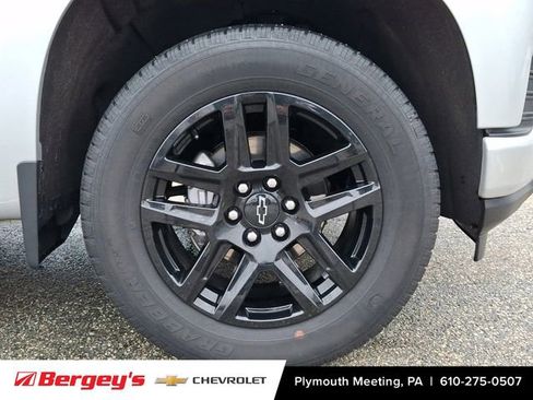 Certified 2022 Chevrolet Silverado 1500 Custom w/ Rally Edition image 10