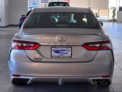 Used 2024 Toyota Camry SE FWD image 12