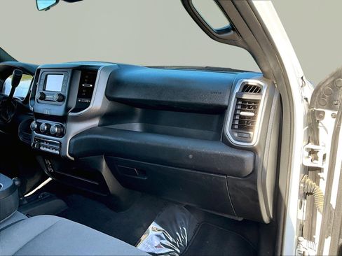 Used 2024 RAM 3500 SLT w/ Quick Order Package 2YG SLT AWD/4WD image 22