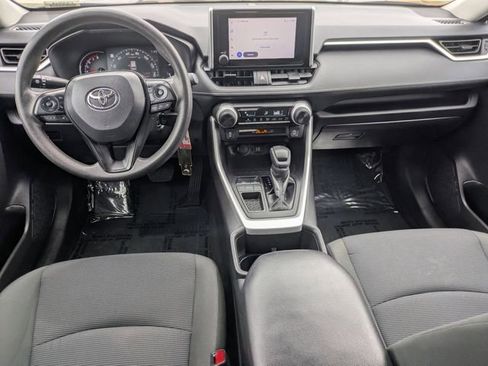 Used 2024 Toyota RAV4 LE image 9
