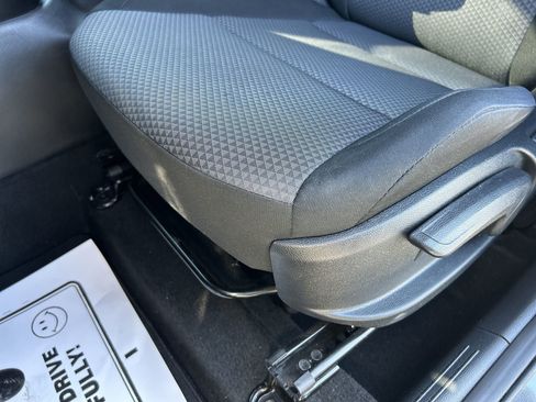 Used 2024 Kia Soul LX w/ Option Group 015 image 22