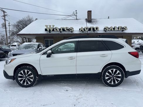 Used 2017 Subaru Outback 3.6R Limited image 1