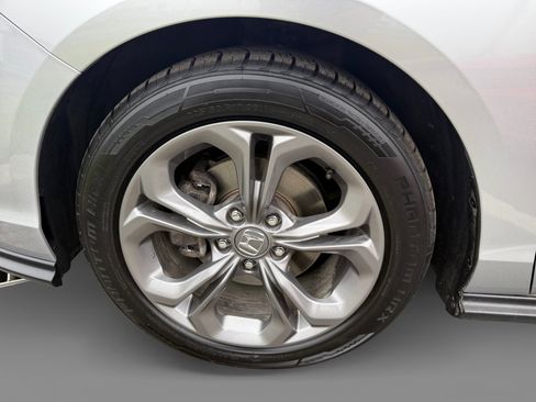 Used 2024 Honda Accord EX image 9