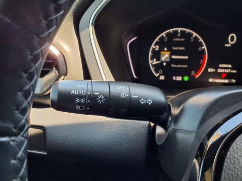 Used 2025 Honda Pilot EX-L image 18