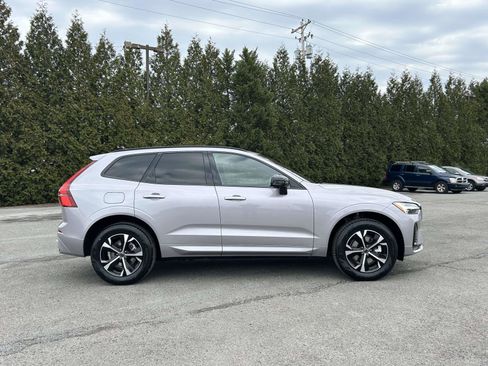 New 2026 Volvo XC60 B5 Core w/ Climate Package image 2
