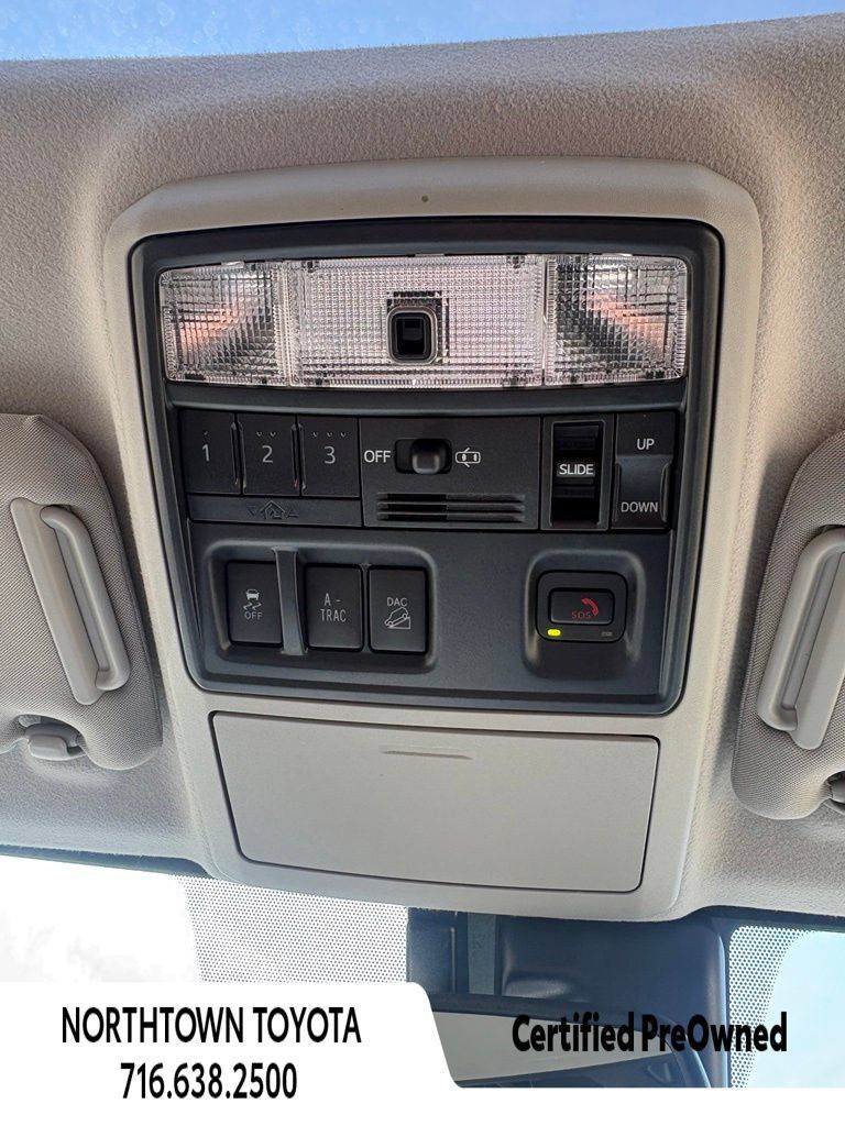 Used 2023 Toyota 4Runner SR5 Premium w/ Moonroof Package AWD/4WD image 28