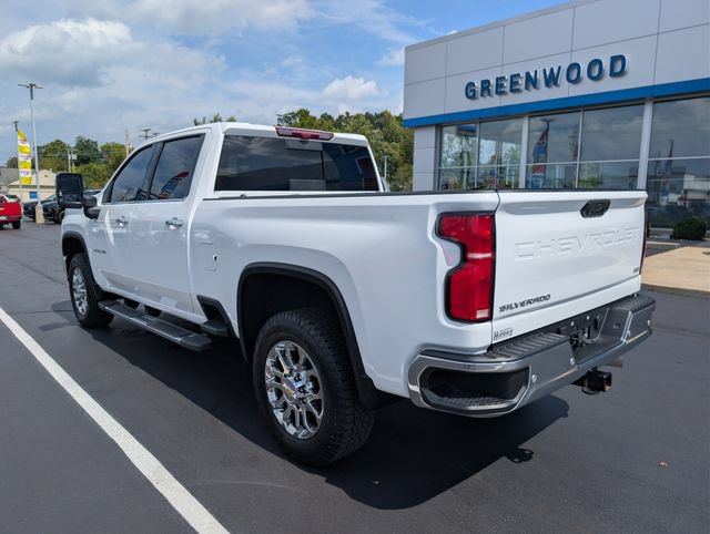 Used 2026 Chevrolet Silverado 3500 LTZ w/ LTZ Premium Package AWD/4WD image 3