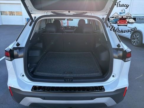 New 2026 Volkswagen Tiguan SE image 22