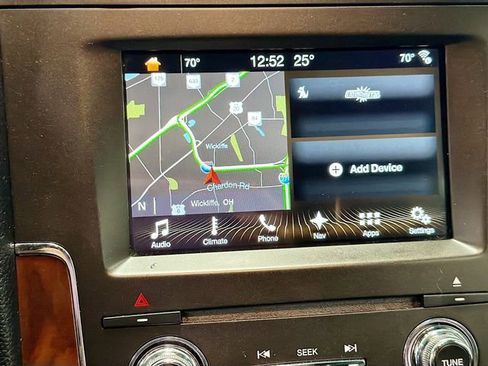 Used 2017 Lincoln Navigator Select image 13