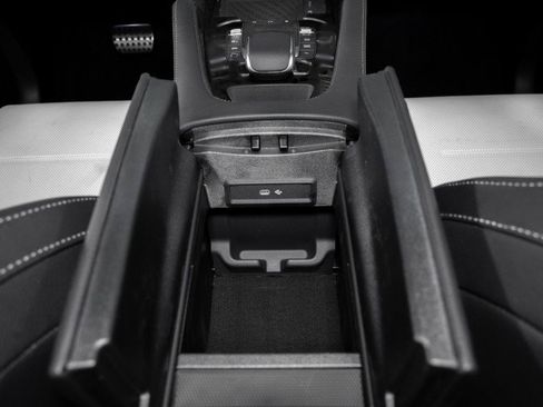 New 2026 Mercedes-Benz GLE 450 4MATIC Coupe image 18