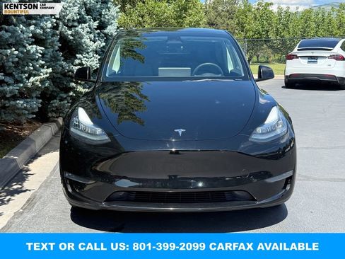 Used 2023 Tesla Model Y Long Range AWD/4WD image 2