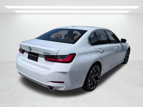 New 2026 BMW 330i xDrive Sedan w/ Premium Package AWD/4WD image 4