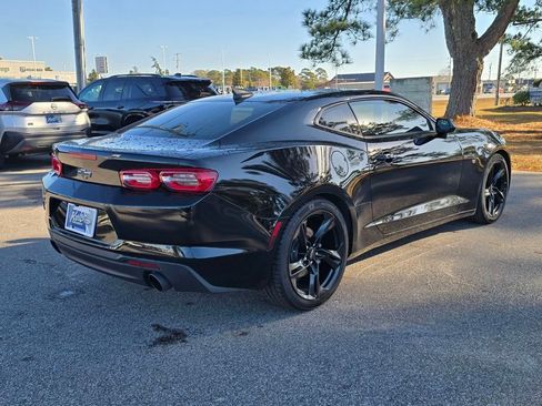 Used 2024 Chevrolet Camaro LT w/ Technology Package image 5