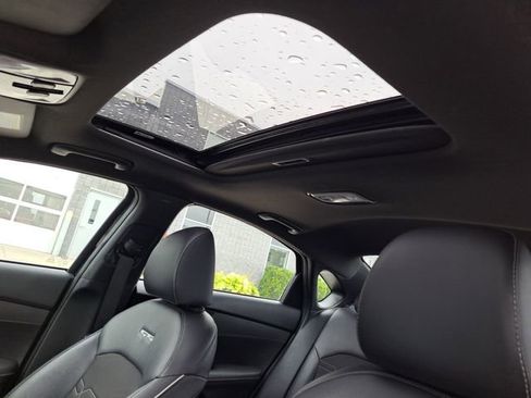 Used 2023 Kia Forte GT-Line w/ GT-Line Premium Package image 7