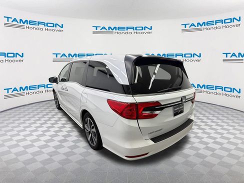 Used 2022 Honda Odyssey Touring image 3