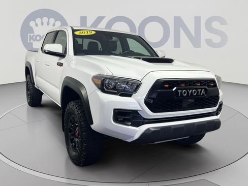 Used 2019 Toyota Tacoma TRD Pro AWD/4WD image 10