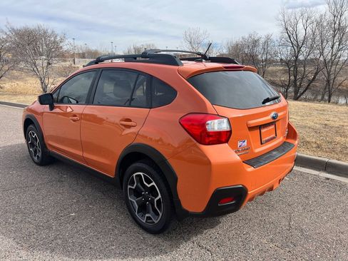 Used 2015 Subaru Crosstrek 2.0i Limited w/ Popular Package #2 image 6