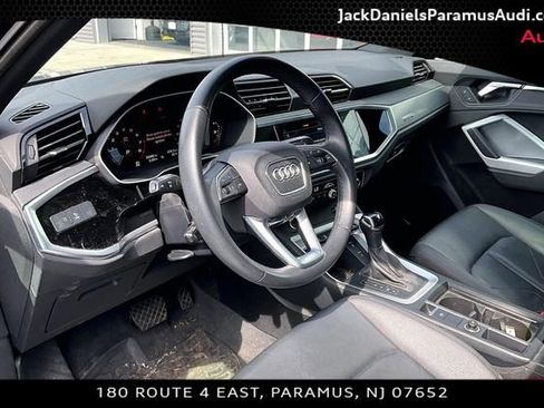 Used 2023 Audi Q3 2.0T Premium w/ Convenience Package image 11