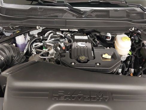New 2026 RAM 3500 Tradesman AWD/4WD image 30