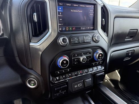 Used 2022 GMC Sierra 3500 Denali w/ Denali Black Diamond Edition AWD/4WD image 16