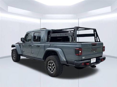 Used 2025 Jeep Gladiator Rubicon AWD/4WD image 7
