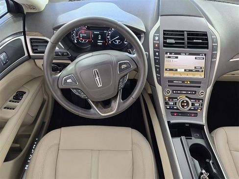 Used 2017 Lincoln MKZ Select w/ Select Plus Package image 9