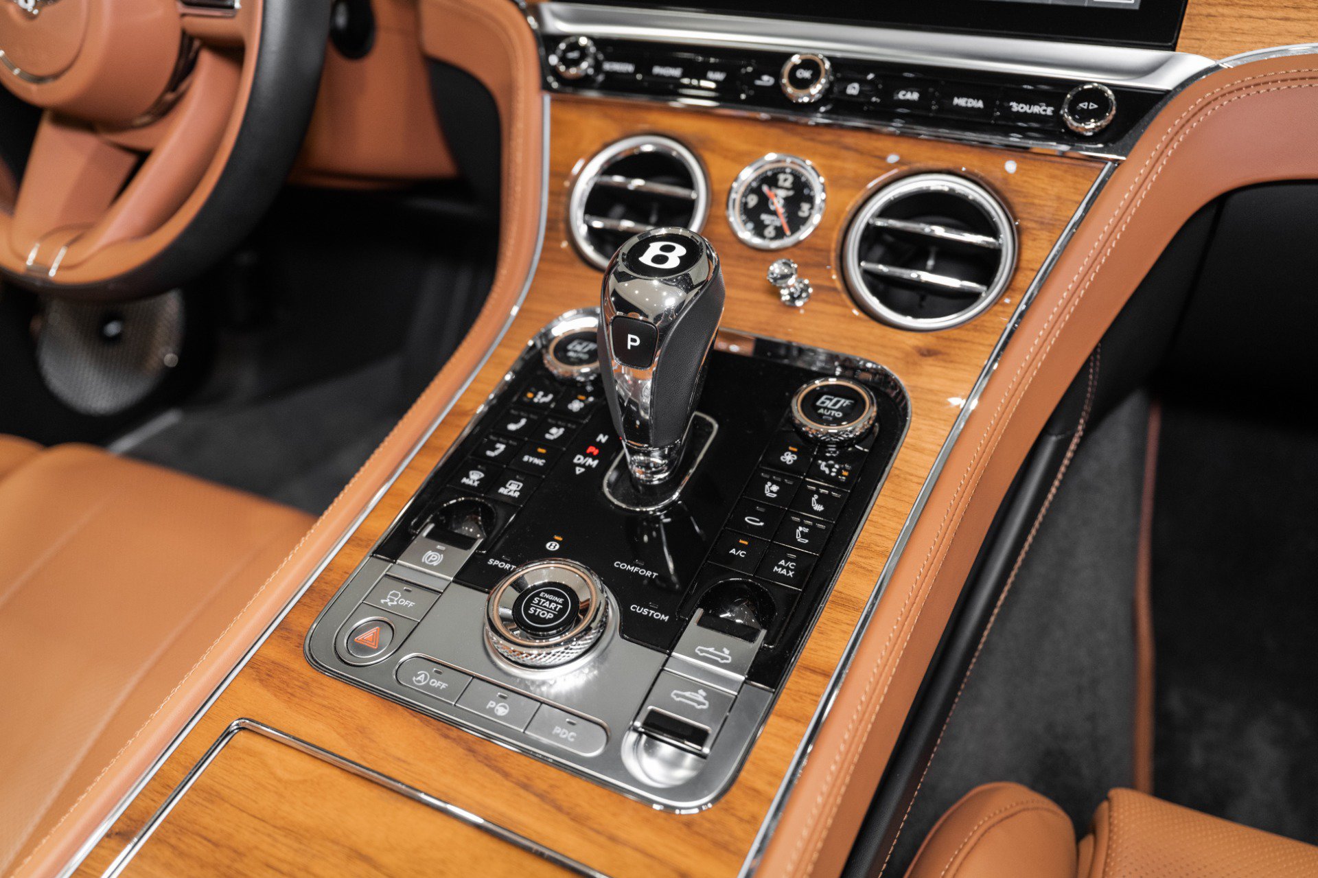 Certified 2024 Bentley Continental GT V8 AWD/4WD image 37