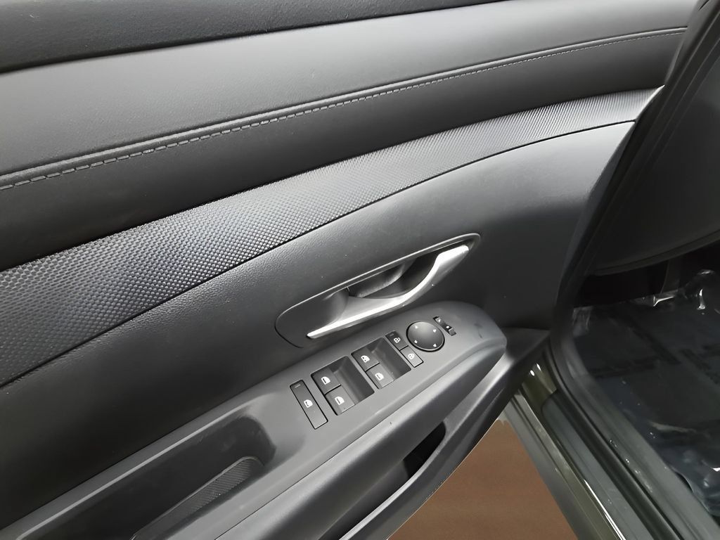 New 2026 Hyundai Tucson SE FWD image 10