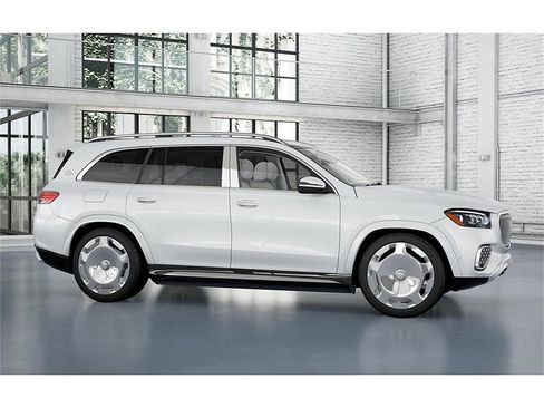 New 2026 Mercedes-Benz Maybach GLS 600 4MATIC image 14