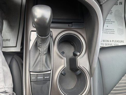 Used 2023 Toyota Camry SE image 25