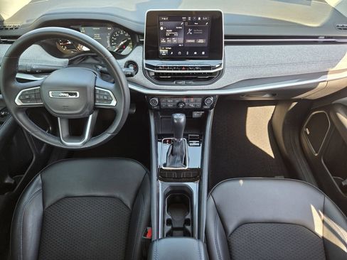 Used 2022 Jeep Compass Latitude w/ Sun and Sound Group FWD image 34