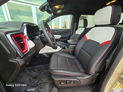 Used 2024 GMC Canyon AT4X image 13