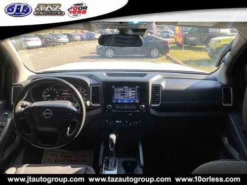 Used 2022 Nissan Frontier SV RWD image 16