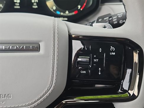 Used 2023 Land Rover Range Rover Sport SE Dynamic image 19