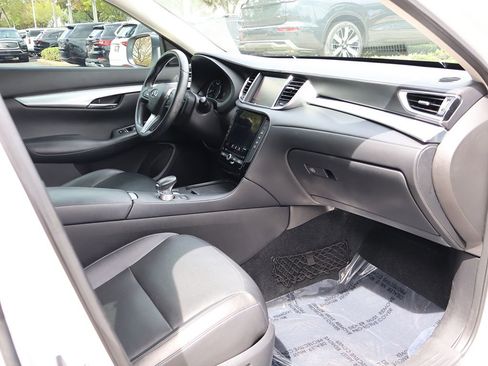 Used 2019 INFINITI QX50 Essential w/ Premium Audio Package image 27