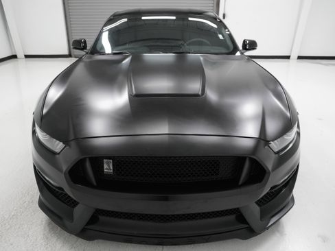 Used 2017 Ford Mustang Shelby GT350 w/ Electronics Package image 2