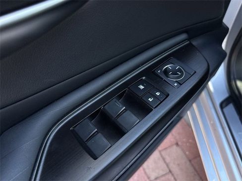 Used 2019 Lexus ES 350 image 11