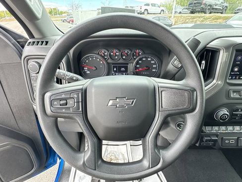 Used 2024 Chevrolet Silverado 1500 Custom Trail Boss w/ Turbomax Blackout Package AWD/4WD image 15