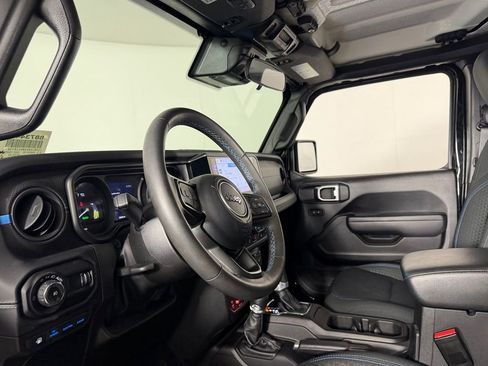 Used 2024 Jeep Wrangler Unlimited Rubicon 4xe AWD/4WD image 25