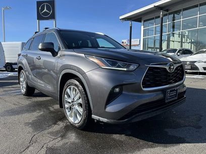 Used 2021 Toyota Highlander Limited
