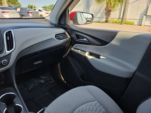 Used 2019 Chevrolet Equinox LT FWD image 10
