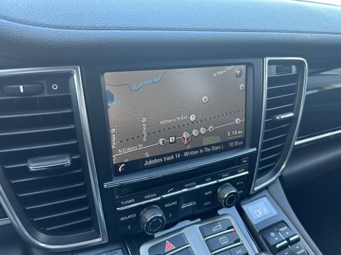 Used 2014 Porsche Panamera 4S image 24