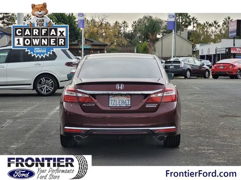 Used 2017 Honda Accord Sport Special Edition image 6